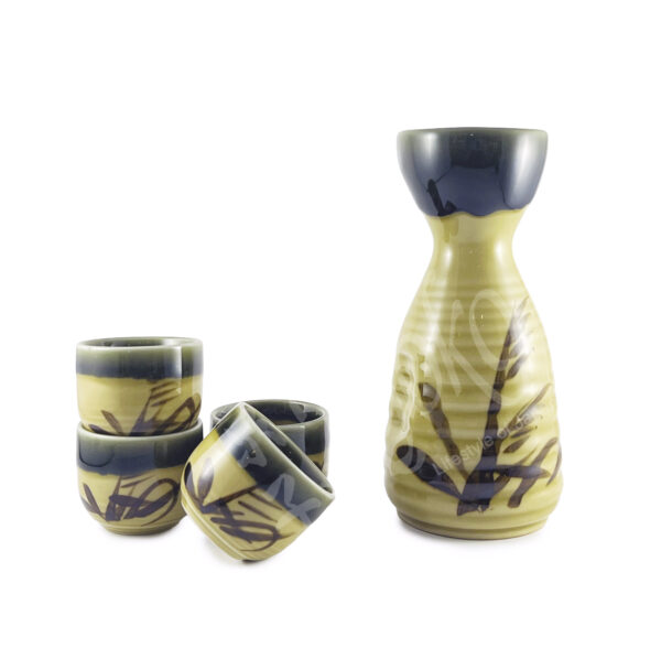 10-850: 1:4 Sake Set Kiseto (F) 250 ml, (C) ø = 5 cm; H = 4,1 cm 40ml