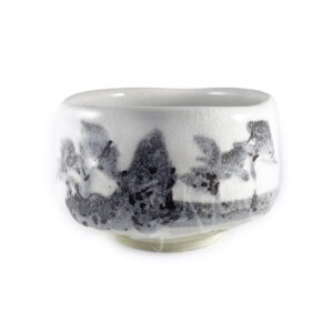 61-112 : Matchaschale Shino, weiß, Handarbeit ø = 12 cm; H = 8 cm