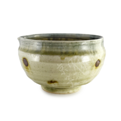 61-706 : Matchaschale mit Gießer, Sabi Yuki